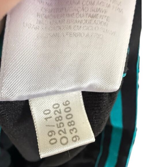 Adidas size large cropped track pants - Picture 7 of 7